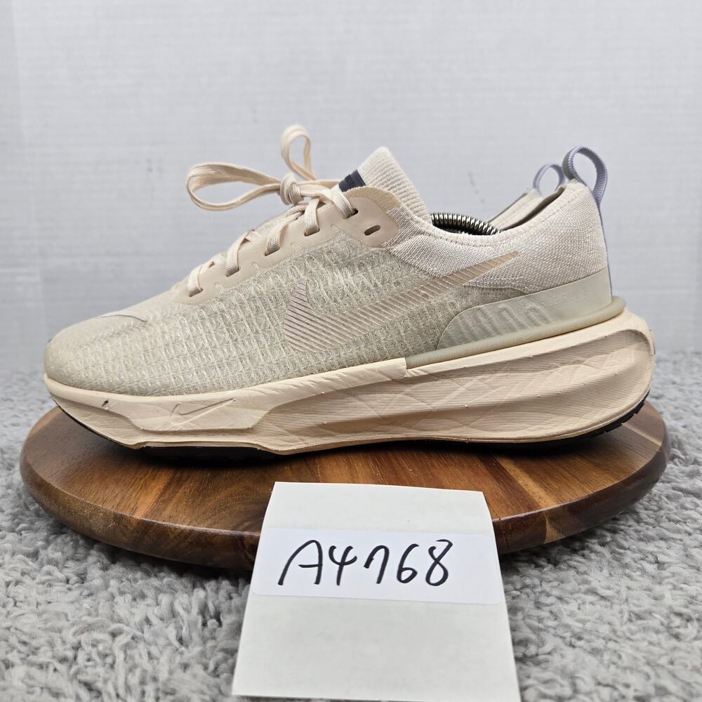Nike Mens 9 ZoomX Invincible Run 3 Light Cream Athletic Running Shoe DR2615-200